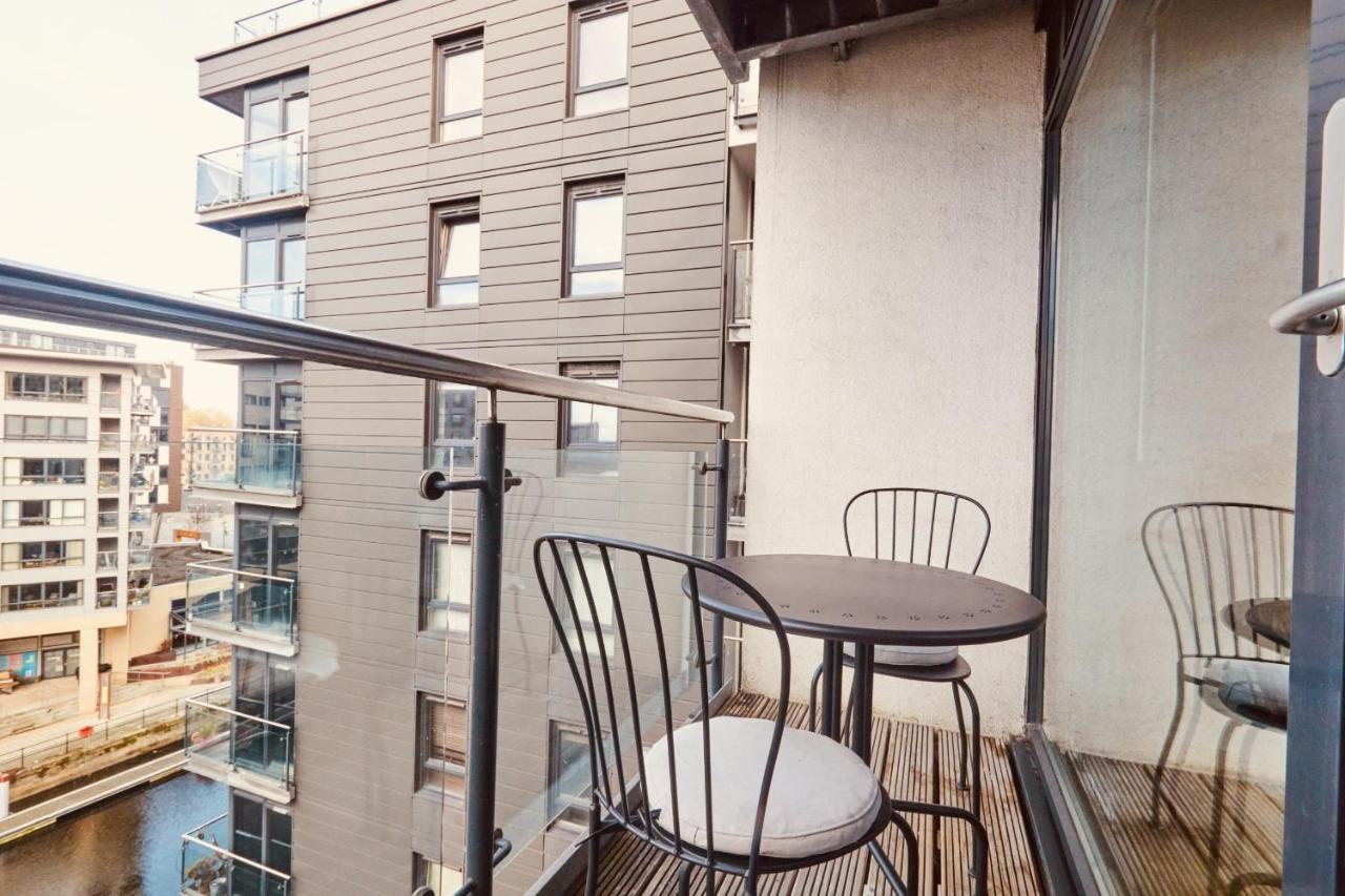 Deluxe City Apt, Beautiful River View,Free Parking No Balcony Leeds  Exterior foto